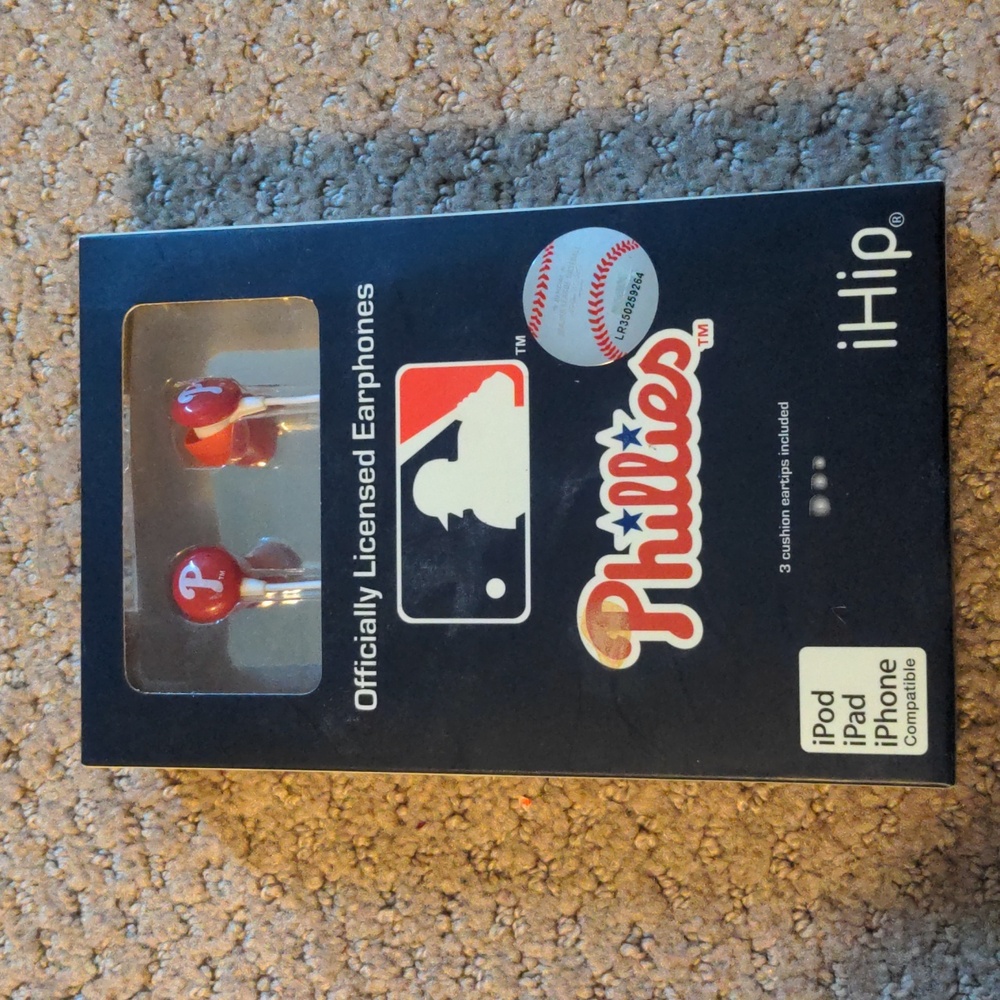 3/$15 Philadelphia Phillies MLB iHip Earphones NEW